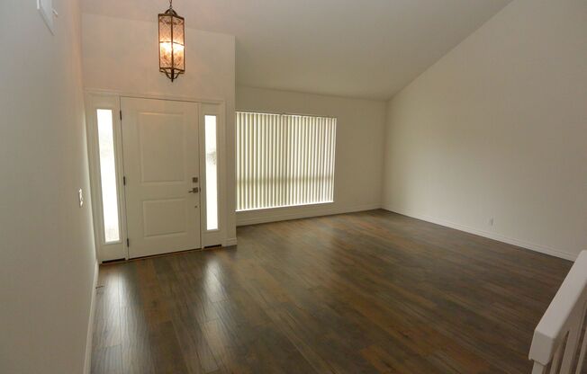 Spacious two story 4 Bed, 3 Bath + Bonus room home in College Park, Irvine.