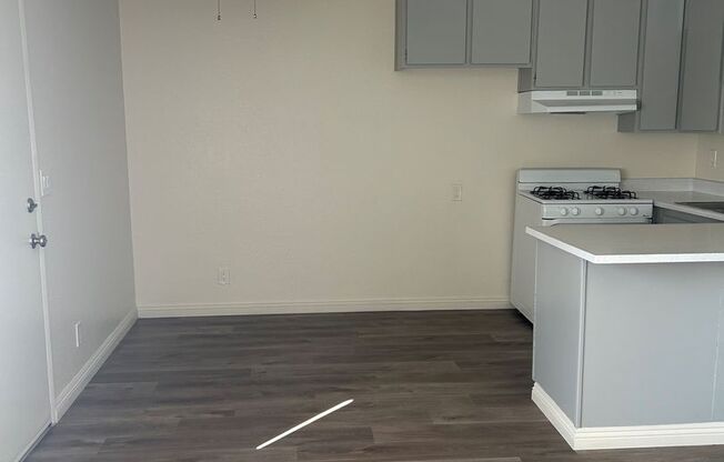 1 bed, 1 bath, 511 sqft, $1,850, Unit 217