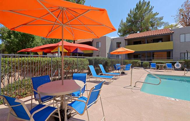 Poolside Dining Table at Villatree Apartments, Arizona, 85281