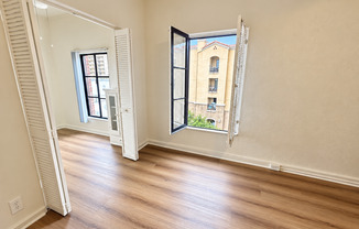 Studio, 1 bath, 500 sqft, $1,550, Unit 308