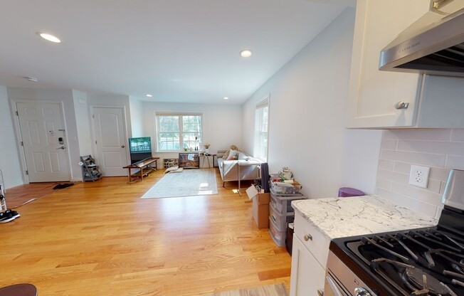 28 Woodruff Ave