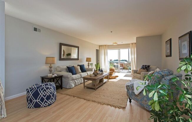 Utilities Paid! Modern 2 Bed Condo on the Water! Live by the Bay