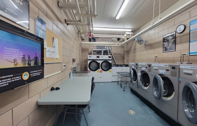 Studio, 1 bath, 425 sqft, $3,195, Unit 8H