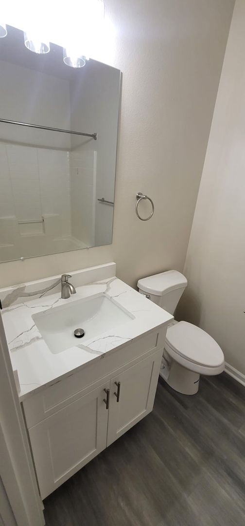 Main Place Apartments