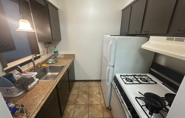 1 bed, 1 bath, $995, Unit 118