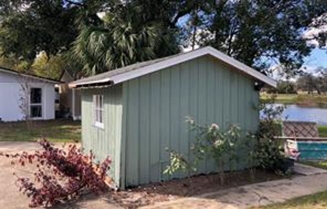 3 beds, 2 baths, $2,600