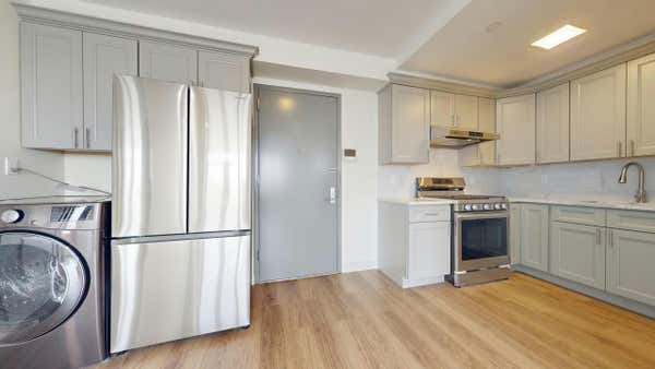 2 beds, 1 bath, 750 sqft, $3,300, Unit 7F