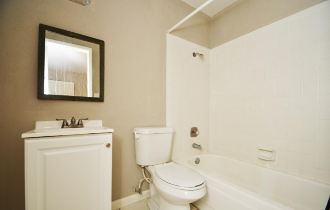 17230 IMPERIAL VLY DR