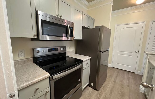 1 bed, 1 bath, $1,599