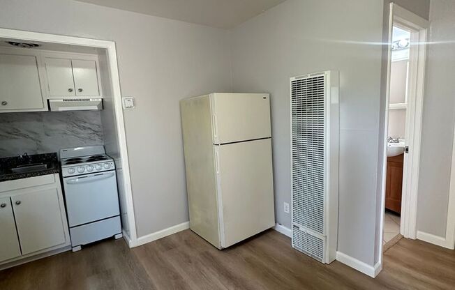 080 - 755/775 9th Ave