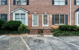 1419 KING CHARLES DR