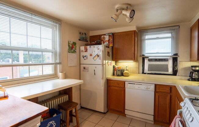 1 bed, 1 bath, $1,575, Unit 1500 South St 3F