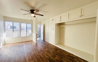 1233 N Ardmore Ave Apartments