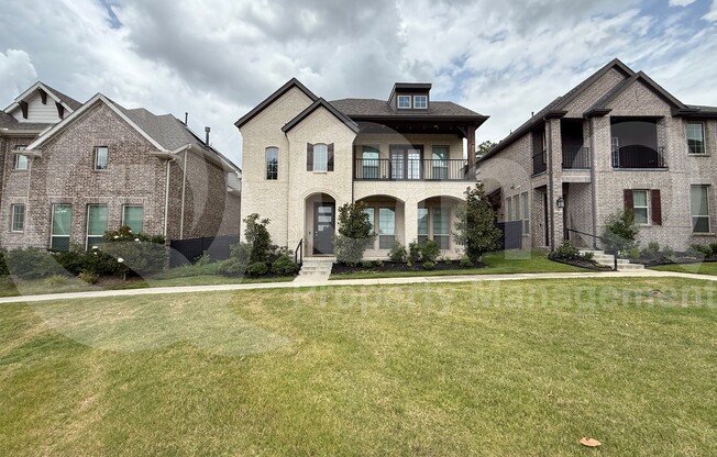 732 PATRIOT LN