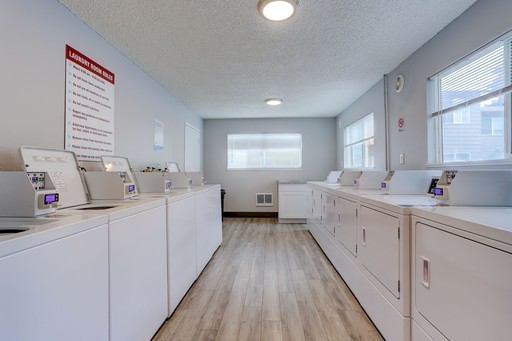 Studio, 1 bath, 485 sqft, $1,095, Unit 63