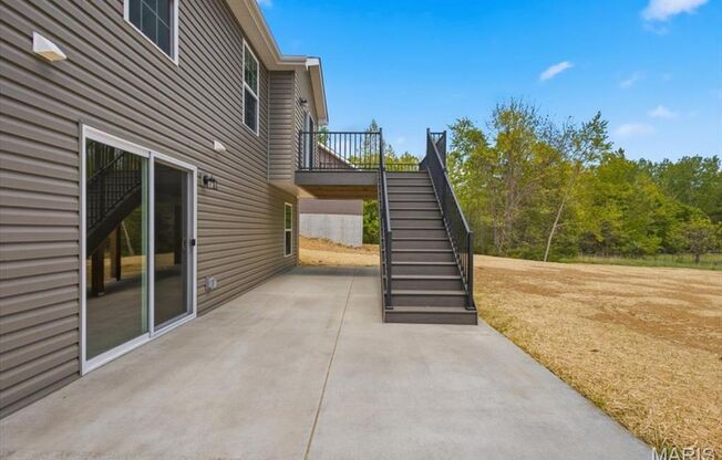 3 beds, 3 baths, 1,323 sqft, $2,400, Unit Rivers Edge Dr - 179