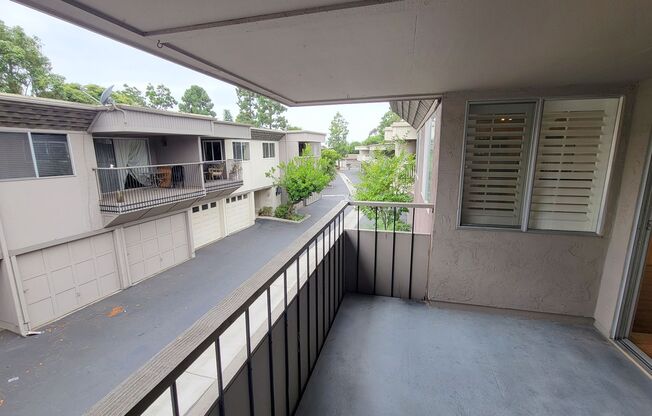 3 bd/2 ba Townhouse close to USD.