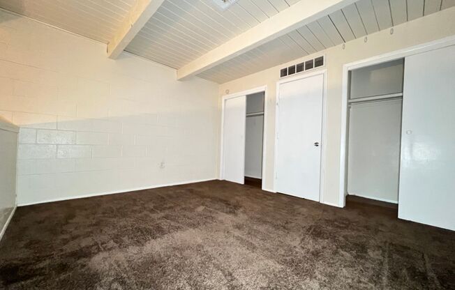 1 bed, 1 bath, 700 sqft, $800, Unit Unit 17