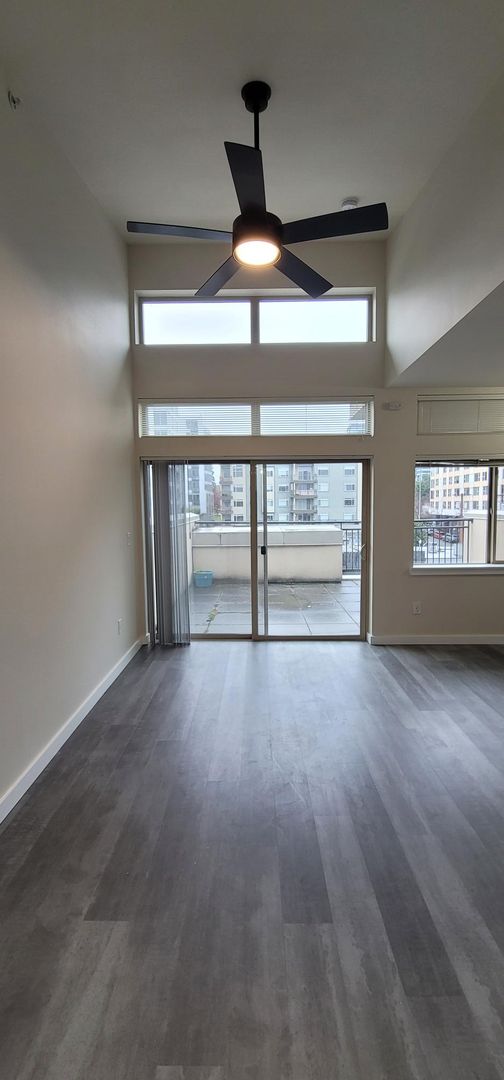Main Place Apartments