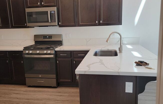 2 beds, 2.5 baths, 1,310 sqft, $2,450, Unit 114