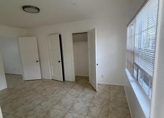 222 WENONAH PL