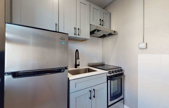 1 bed, 1 bath, 680 sqft, $999, Unit 6