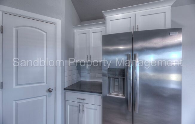 3 beds, 2 baths, $1,745