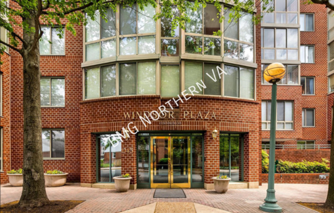 1050 N. Taylor St #209