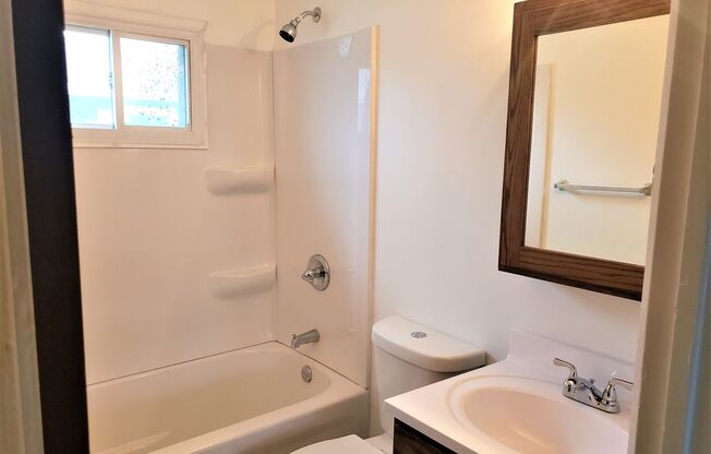 2 beds, 1 bath, 995 sqft, $850, Unit 2119