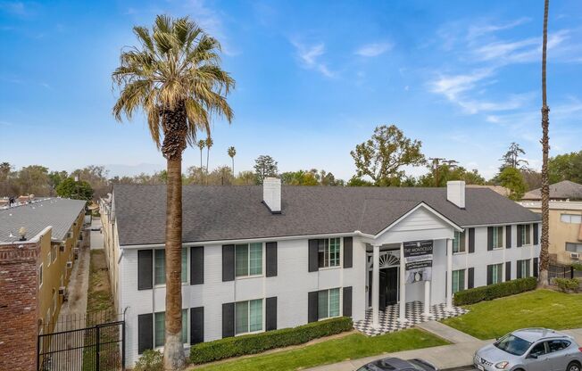1 bed, 1 bath, 650 sqft, $1,950, Unit 220