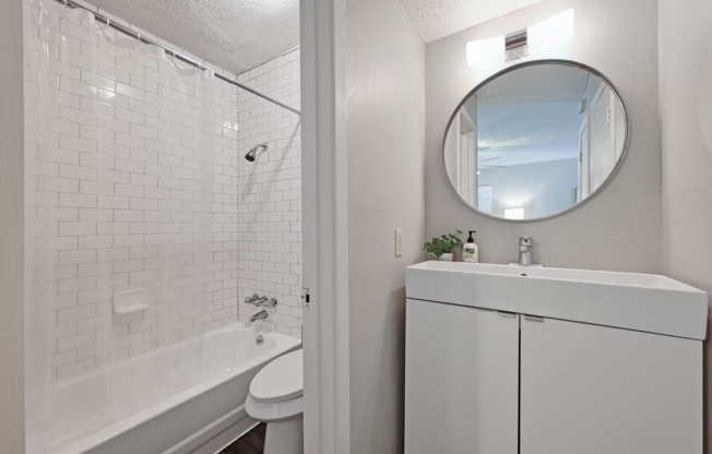 Studio, 1 bath, 400 sqft, $1,075