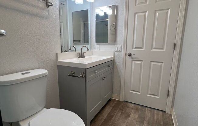 2 beds, 2 baths, 890 sqft, $3,250, Unit 777-270