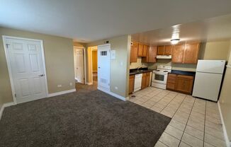 2 beds, 1 bath, 725 sqft, $1,375, Unit 1