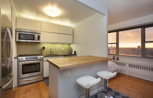 Studio, 1 bath, 516 sqft, $3,500, Unit 19-E