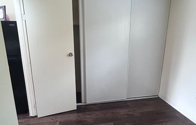 1 bed, 1 bath, 450 sqft, $1,195, Unit 222