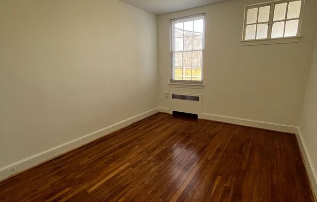 1 bed, 1 bath, 706 sqft, $1,695, Unit 410 #10