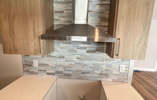6948 Vesper LLC