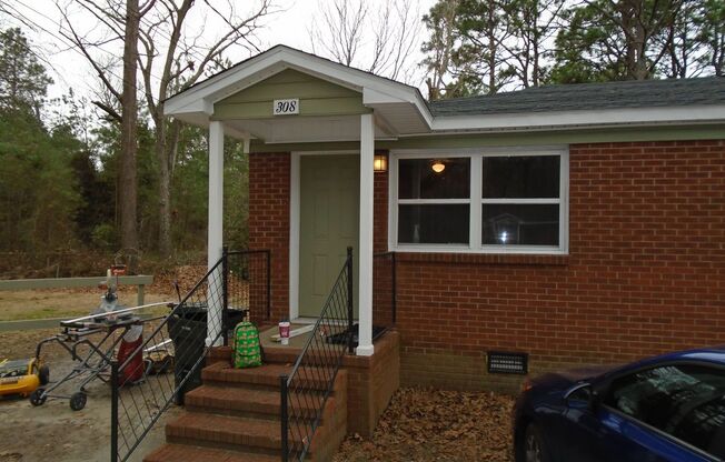 2 beds, 1 bath, 800 sqft, $800, Unit 308 Old Shaw Rd.