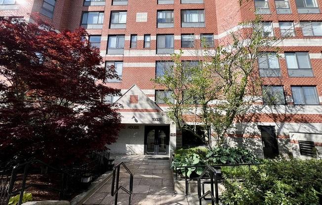 1 bed, 1 bath, 613 sqft, $2,600, Unit 504