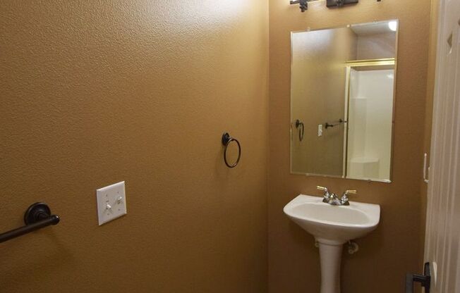 4 beds, 2.5 baths, $3,295