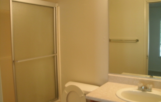 Studio, 1 bath, 436 sqft, $1,225, Unit 37