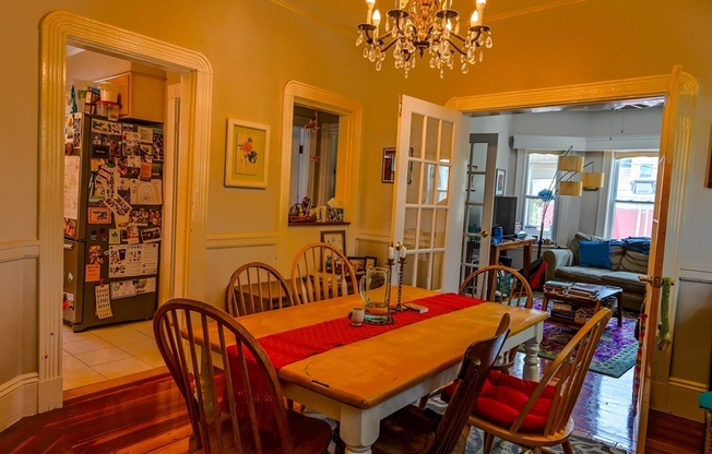 10 LINDEN CIR