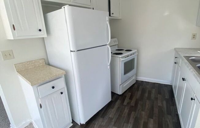 2 Bed 1 Bath Home Pet Friendly With Large Yard Only $600 Security Deposit