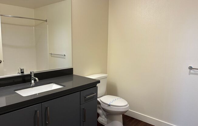 2 beds, 2 baths, 890 sqft, $2,600, Unit 138