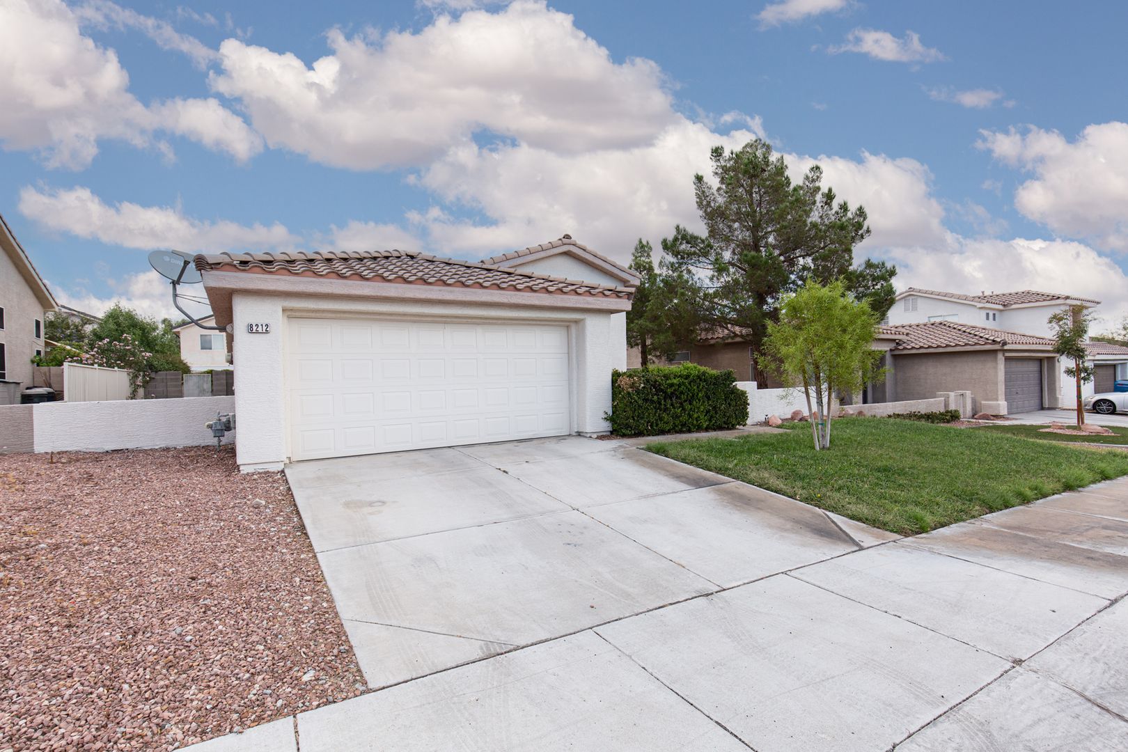 Single story NW home near 95/215