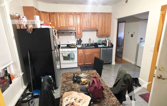 HOT MISSION HILL LISTING!!!!