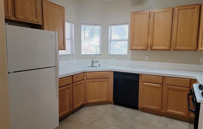 2 beds, 2 baths, $1,450, Unit # 2044