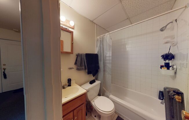 1 bed, 1 bath, 471 sqft, $1,125, Unit 1-H
