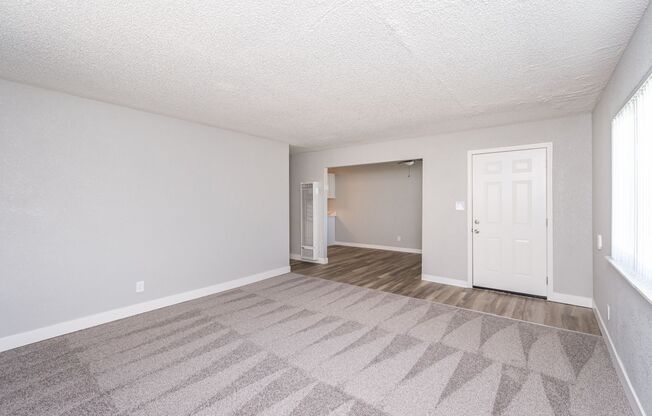 2 beds, 1 bath, 880 sqft, $1,450, Unit 96-4