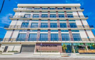 3279 W SAN MARINO ST